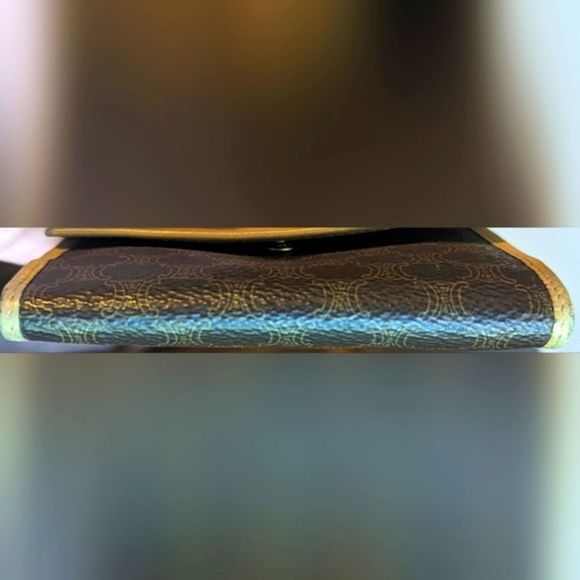 GUC brown/beige Vintage Celine Triomphe vintage compact tri fold macadam coated - Picture 6 of 9